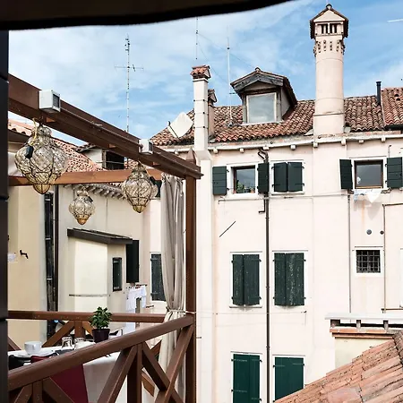 Bed & Breakfast Casin Dei Nobili 4*